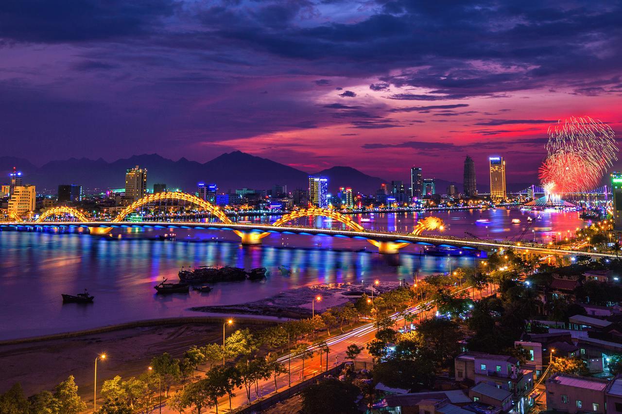 New Sky Hotel Da Nang Esterno foto